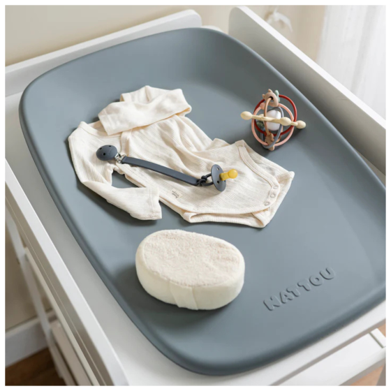 MUDA-FRALDAS EM ESPUMA NATTOU - CINZA 