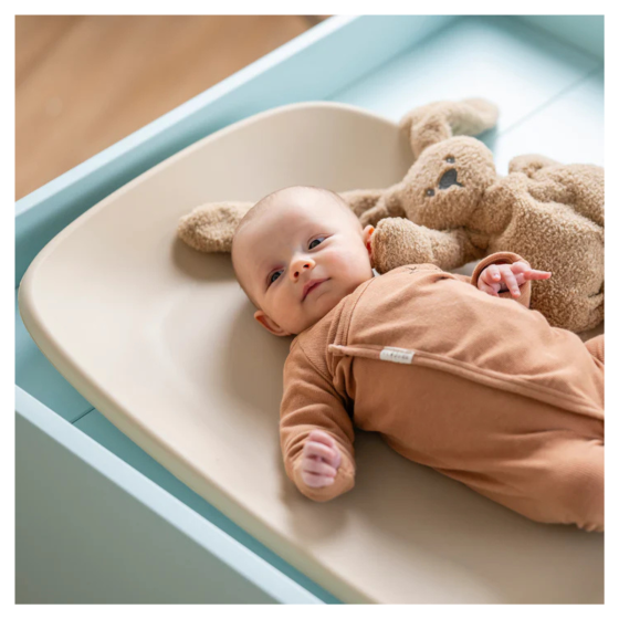 MUDA-FRALDAS EM ESPUMA NATTOU - BEGE